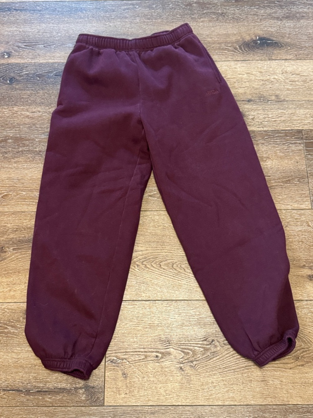 Aritzia sweat fleece burgundy sweat pants small